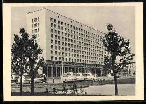 AK Leningrad, Hotel Russia