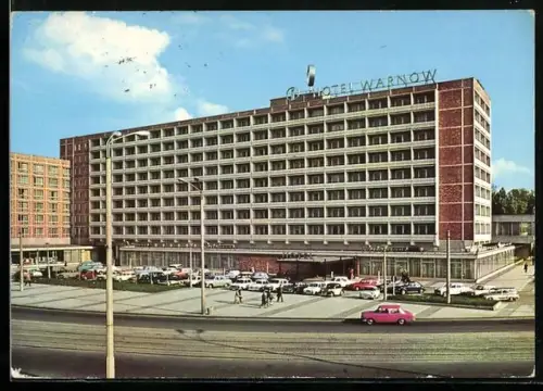 AK Rostock, Fassade des Interhotel Warnow
