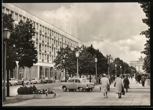 AK Berlin, Brandenburger Tor mit Unter den Linden