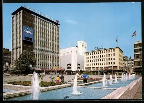 AK Essen / Ruhr, Kennedyplatz mit Wasserspiel