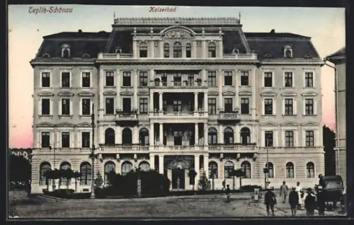 AK Teplitz Schönau / Teplice, Strassenpartie vorm Kaiserbad