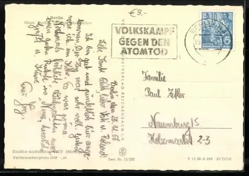 AK Berlin, Haus in der Stalinallee mit Strassenpartie