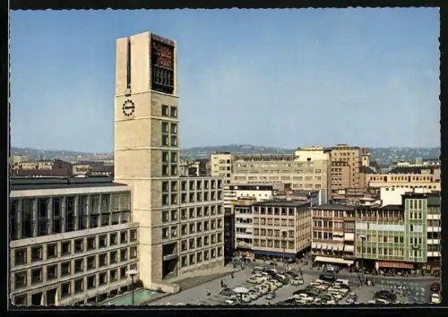 AK Stuttgart, Blick aufs Rathaus und Strassenpartie