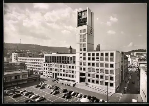 AK Stuttgart, Rathaus mit Fernsehturm in der Ferne