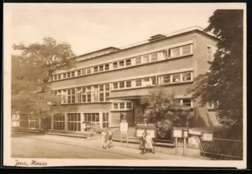 AK Jena, Eingang zur Mensa mit Studierenden