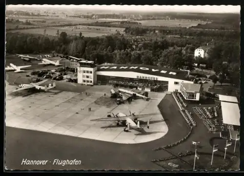 AK Hannover, Flughafen von oben, Flugzeuge am Boden