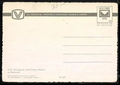 AK Balmoral, Elisabeth II., Königin von England mit Prinz Andrew bei Ausritt