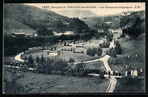 AK Uriage-les-Bains, Le Concours Hippique