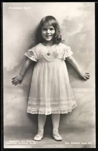 AK Prinzessin Ingrid von Schweden im hübschen Kleid