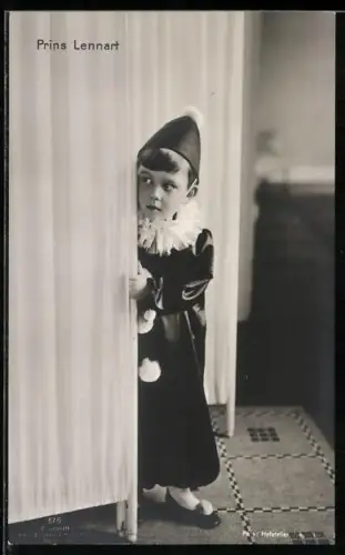 AK Prinz Lennart in einem Harlekinskostüm