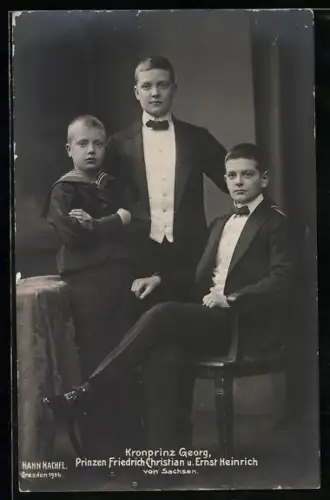 Foto-AK Walter Hahn, Nachfolger: Kronprinz Georg u. Prinzen Friedrich Christian u. Ernst Heinrich von Sachsen