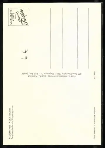 AK Köln, Empfangshalle mit Shoppingcenter des Flughafen