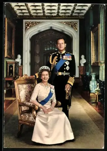 AK Königin Elizabeth II. von England mit Ehemann Prinz Philip