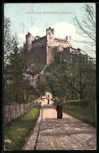 AK Salzburg, Festung Hohensalzburg, Leute auf der Strasse