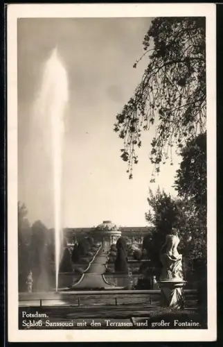 AK Potsdam, Schloss Sanssouci mit den Terrassen und grosser Fontaine