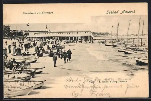 AK Ahlbeck / Seebad, Strandpartie mit Herrenbad und Besuchern