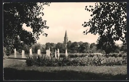 AK Zossen, Stadtpark vom Nottekanal aus, Blick auf Kirche