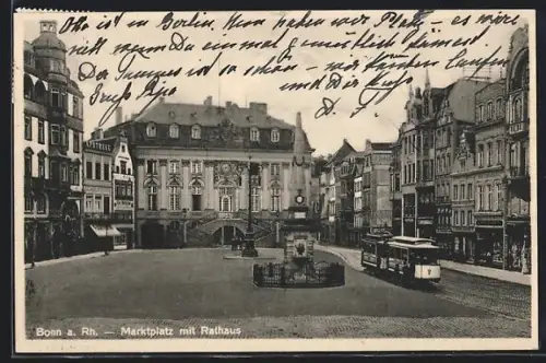 AK Bonn a. Rh., Marktplatz mit Rathaus, Strassenbahn