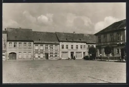 AK Loitz /Demmin, Markt mit Konsum Kaufhaus