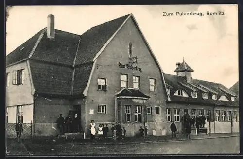 AK Bomlitz, Gasthaus Zum Pulverkrug von der Strasse aus