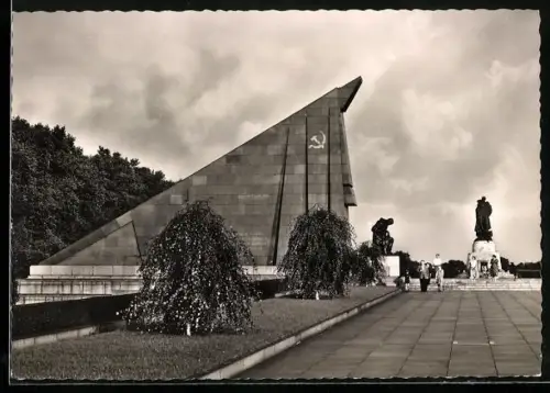 AK Berlin-Treptow, Russ. Ehrenmal
