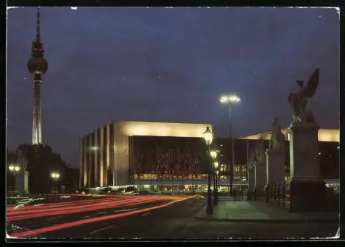 AK Berlin, Marx-Engels-Brücke bei Nacht, mit Palast der Republik und Fernsehturm