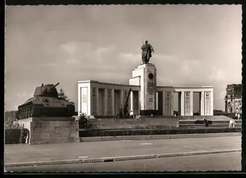 AK Berlin-Tiergarten, Russisches Ehrenmal