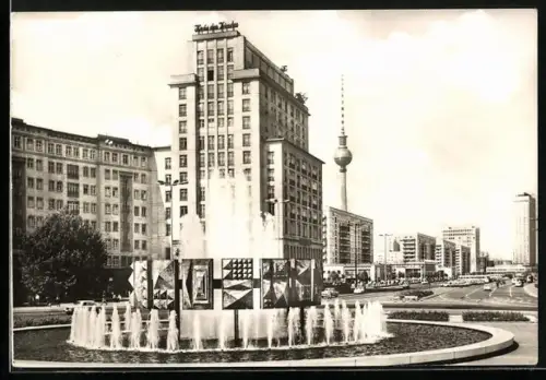 AK Berlin, Strausberger Platz, Fernseh- und UKW-Turm der deutschen Post