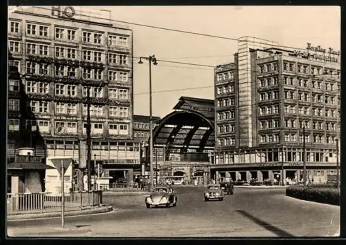 AK Berlin, Alexanderplatz, HO Warenhaus, VW-Käfer