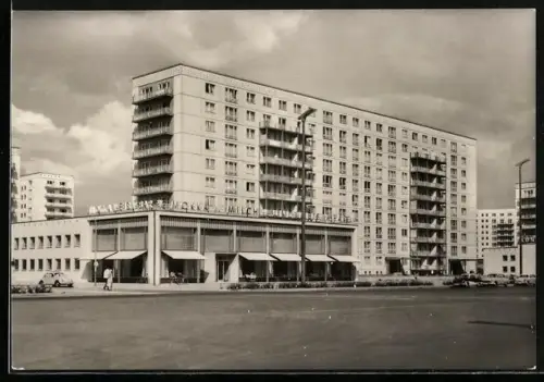 AK Berlin, Eisbar in der Karl-Marx-Allee