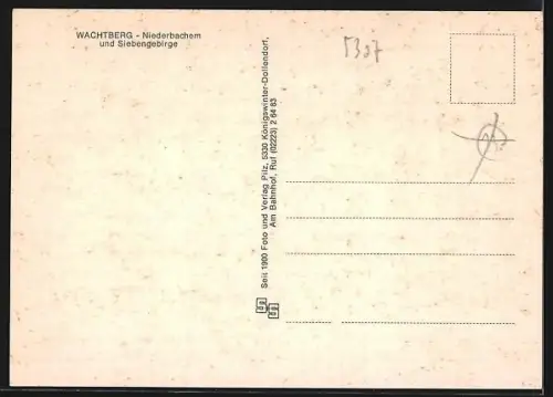AK Wachtberg /Niederbachem, Ortsansicht mit Kirche und Siebengebirge