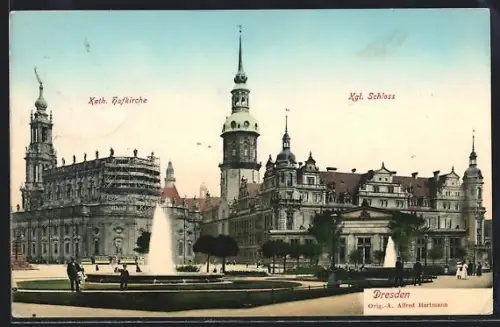 AK Dresden, Eingerüstete Katholische Hofkirche, Königliches Schloss und Springbrunnen