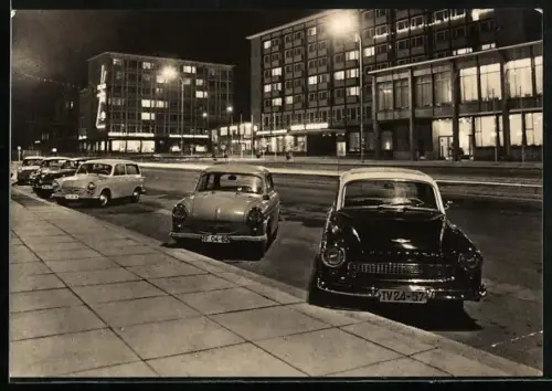 AK Karl-Marx-Stadt, Hotel Moskau in der Strasse der Nationen bei Nacht