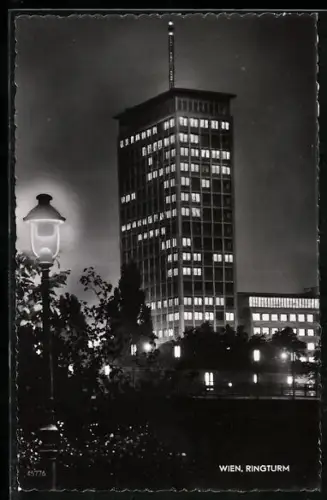 AK Wien, Ringturm bei Nacht