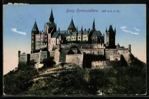 AK Burg Hohenzollern, Aussenansicht mit umliegenden Wäldern