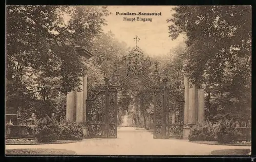 AK Potsdam, Schloss Sanssouci, Haupt-Eingang