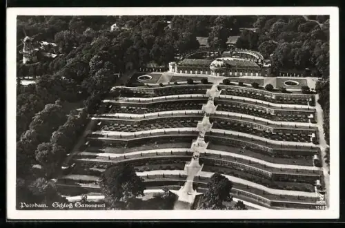 AK Potsdam, Fliegeraufnahme des Schlosses Sanssouci, Parkanlagen