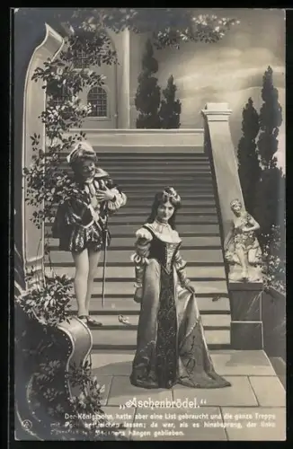 AK Aschenbrödel verliert den Schuh auf der Treppe