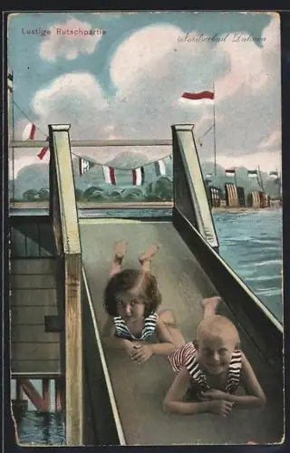 AK Juist, Kinder auf einer Rutsche