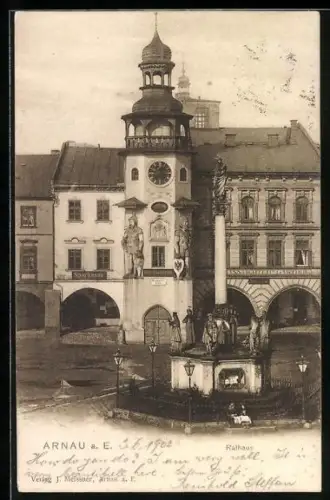 AK Arnau a. E., Rathaus mit Denkmal