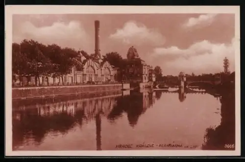 AK Hradec Králové, Elektrárna na Labi