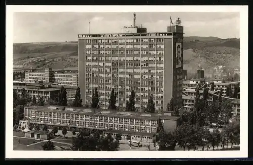 AK Gottwaldov, 17 etázová budova n. p. Svit