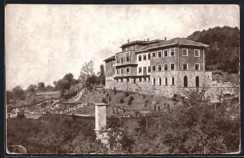 AK Saltrio, L`Istituto Mario Luraschi