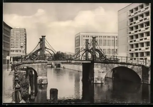 AK Berlin, moderne Architektur, die Jungfernbrücke
