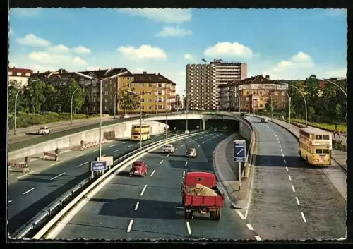 AK Berlin-Halensee, Blick auf die Stadtautobahn mit Bus