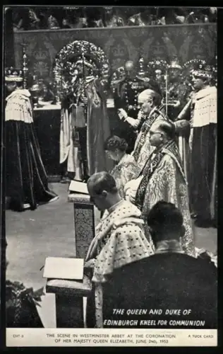 AK The Queen and Duke of Edinburgh kneel vor Communion, 1953
