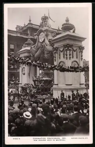 AK London, Coronation Procession 1911, New Zealand Arch in Whitehall