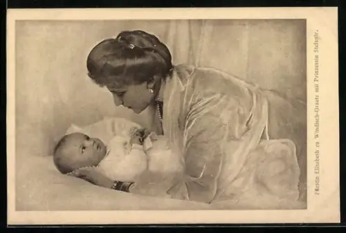 AK Erzherzogin Elisabeth Marie von Österreich, spätere Fürstin zu Windisch-Graetz mit Prinzessin Stefanie als Baby