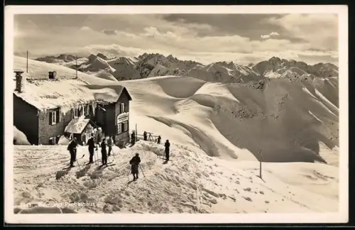 AK Edmund Probsthaus, Gesamtansicht mit Wanderern und Höfats