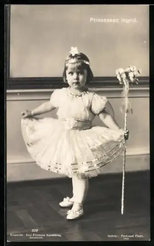 AK Prinzessin Ingrid von Schweden im hübschen Kleid